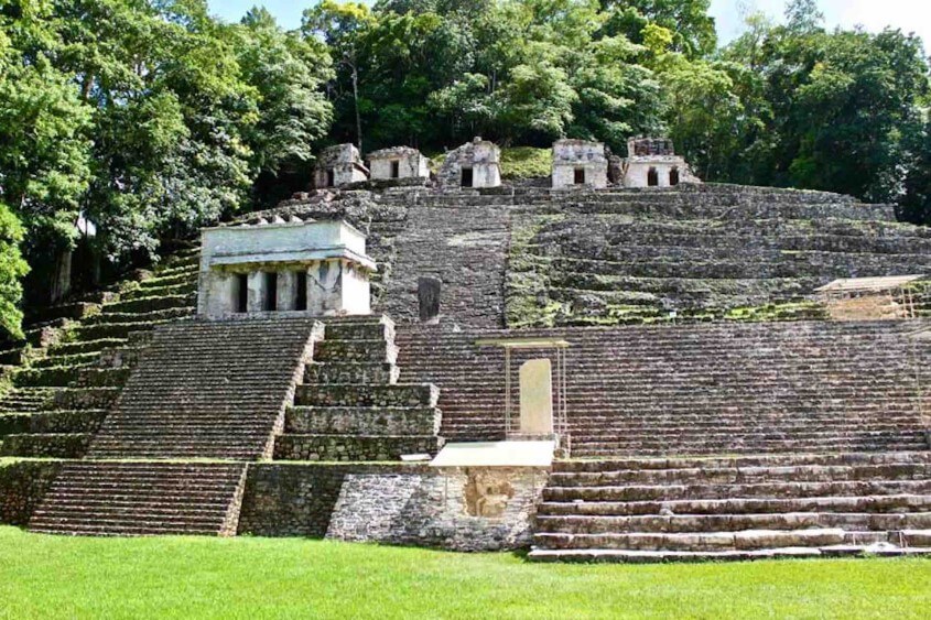 Im Dschungel von Yaxchilán